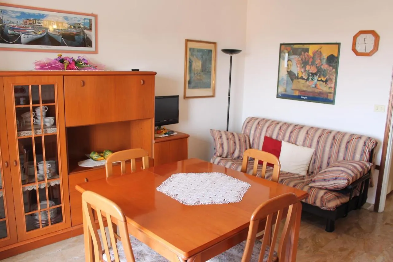 Apartment In Lazise/Gardasee 21949 0*, Λατζίζε Ιταλία