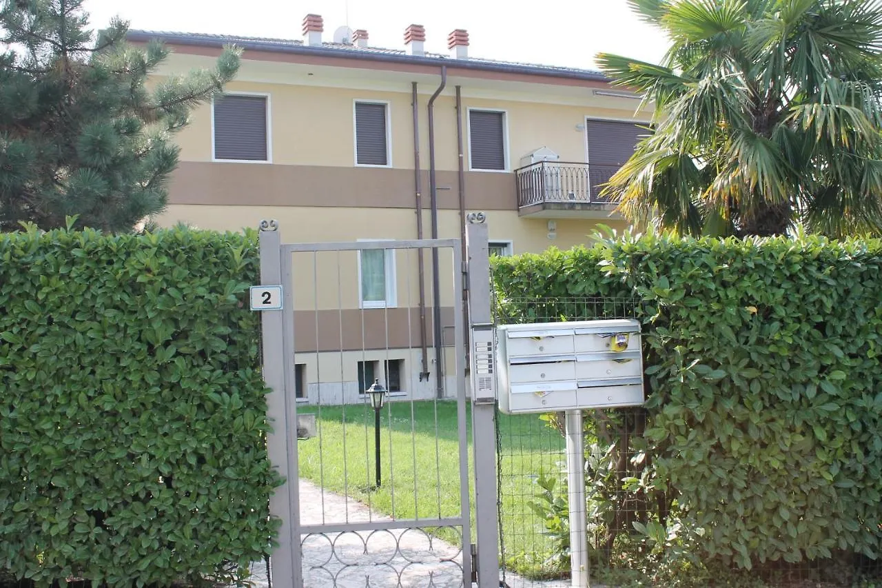 Apartment In Lazise/Gardasee 21949 Italy